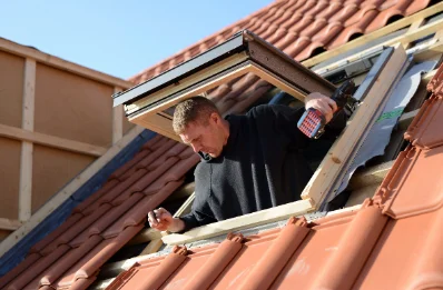 Pose de fenêtres de toit Velux à Auneuil